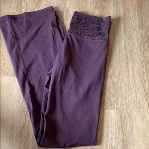 Lululemon yoga pants
